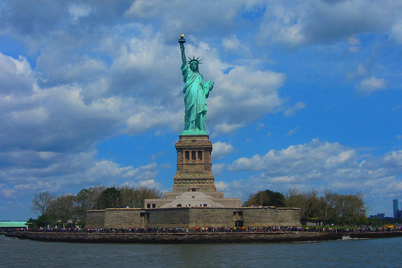 Estatua de la Libertad en tu ruta por Nueva York