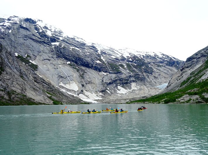 Lago glaciar Nigardsbreen en Noruega