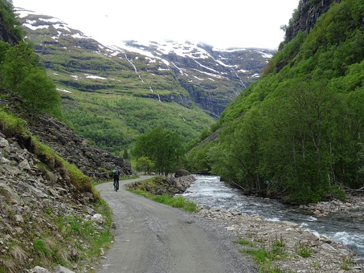 Ruta en bicicleta por Flåm