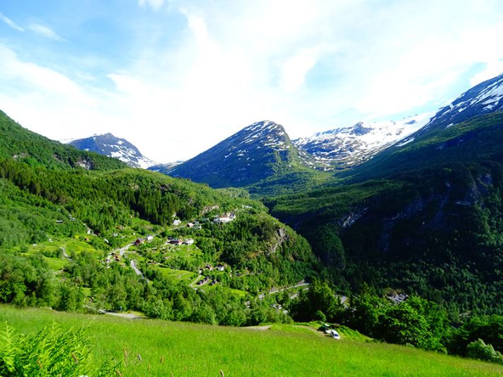 Vistas del valle de Noruega