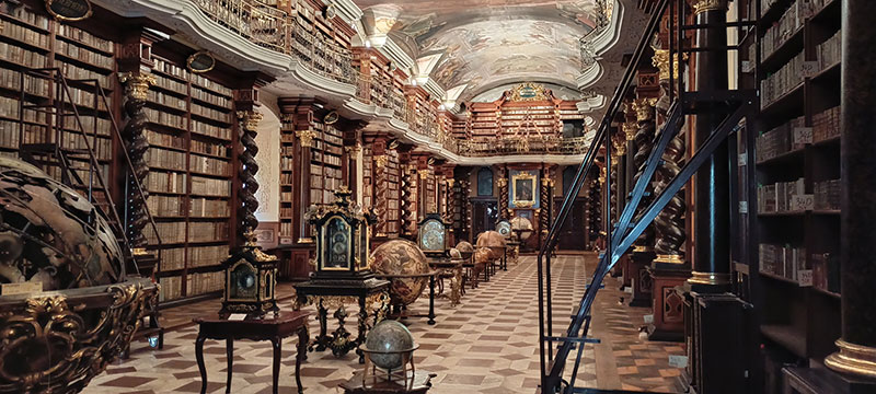 Clementinum biblioteca en Praga