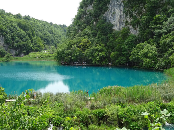 Pasarelas en los lagos de Plitvice
