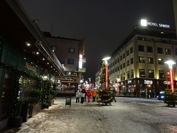 Tiendas en las calles de Rovaniemi